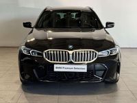 Usado BMW 330e Comfort Edition 292 HP (214 kW) 2023 Preto sapphire metalizada Carrinha