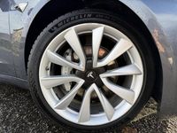 Usado Tesla Model 3 350 kW (476 HP) 2019 Cinzento Sedan