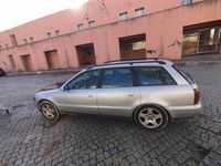 Usado Audi A4 110 HP (80 kW) 1999 Carrinha