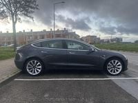 Usado Tesla Model 3 Standard Range 239 kW (325 HP) 2020 Sedan