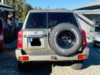 Usado Nissan Patrol 158 HP (116 kW) 2005 Cinza SUV