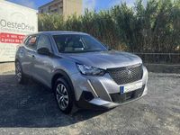 Usado Peugeot 2008 Active 102 HP (75 kW) 2023 Cinza prata SUV