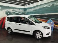 Usado Ford Tourneo Courier 100 HP (73 kW) 2019 Branco Monovolume