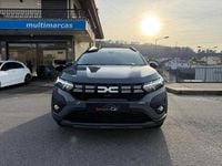 Usado Dacia Jogger Extreme 101 HP (74 kW) 2023 Cinza Monovolume