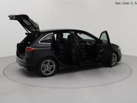Usado Mercedes B180 AMG 116 HP (85 kW) 2023 Preto Monovolume