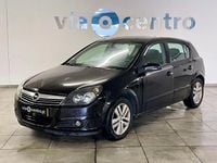 Usado Opel Astra Cosmo 90 HP (66 kW) 2007 Preto Citadino