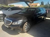 Usado Mercedes E200 Avantgarde 136 HP (100 kW) 2016 Preto Carrinha