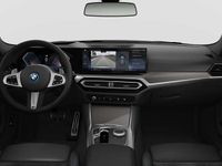Usado BMW 320e Comfort Edition 204 HP (150 kW) 2024 Preto sapphire metalizada Sedan