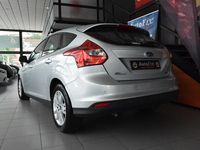 Usado Ford Focus Trend 95 HP (69 kW) 2012 Cinzento Citadino