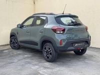 Usado Dacia Spring Extreme 47 kW (65 HP) 2024 Verde escuro Citadino