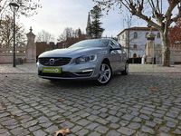 Usado Volvo V60 190 HP (139 kW) 2017 Cinzento Carrinha