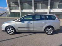Usado Ford Focus Trend 109 HP (80 kW) 2005 Outra Carrinha