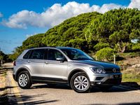 Usado VW Tiguan Trendline 115 HP (84 kW) 2018 Cinza SUV