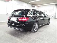 Usado Mercedes C200 136 HP (100 kW) 2017 Preto Carrinha