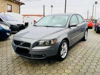 Usado Volvo S40 136 HP (100 kW) 2007 Cinza Sedan