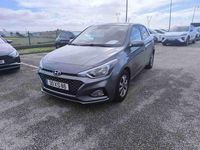 Usado Hyundai i20 Style 100 HP (73 kW) 2019 Cinzento Citadino