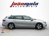Usado VW Passat 204 HP (150 kW) 2024 Cinzento Carrinha