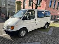 Usado Ford Transit 74 HP (54 kW) 2000 Branco Van