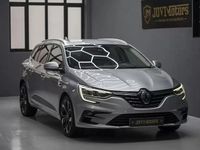 Usado Renault Mégane IV Intens 160 HP (117 kW) 2021 Cinza prata Carrinha
