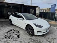Usado Tesla Model 3 Standard Range Plus 189 kW (258 HP) 2020 Branco Sedan