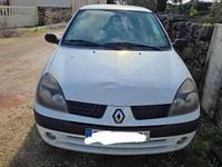 Usado Renault Clio II 65 HP (47 kW) 2002 Branco Citadino