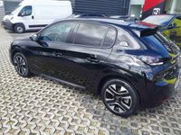 Usado Peugeot e-208 Allure 114 kW (156 HP) 2024 Preto Citadino