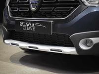 Usado Dacia Lodgy 116 HP (85 kW) 2022 Preto Monovolume