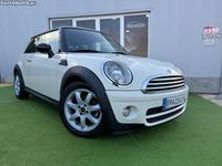 Usado Mini Cooper D 112 HP (82 kW) 2011 Branco Citadino