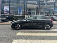 Usado Mercedes 200 163 HP (119 kW) 2025 Preto
