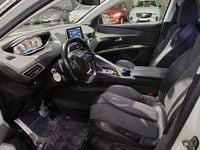 Usado Peugeot 5008 130 HP (95 kW) 2018 Branco SUV