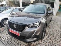Usado Peugeot 2008 110 HP (80 kW) 2021 Cinzento SUV