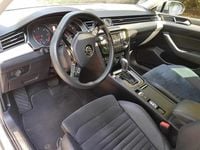 Usado VW Passat 120 HP (88 kW) 2016 Cinzento Carrinha