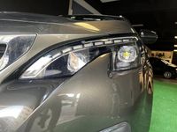 Usado Peugeot 5008 GT-line 130 HP (95 kW) 2019 Cinzento Monovolume