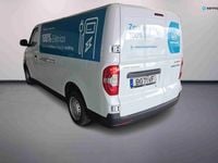 Usado Maxus eDeliver 3 88 kW (121 HP) 2024 Branco Van