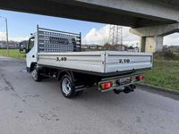 Usado Mitsubishi Canter 130 HP (95 kW) 2010 Branco