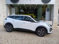 Usado Peugeot 2008 102 HP (75 kW) 2025 Cinzento SUV