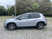 Usado Peugeot 2008 100 HP (73 kW) 2016 Cinzento SUV