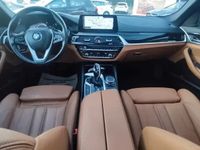 Usado BMW 520 Sport Line 190 HP (139 kW) 2018 Castanho Carrinha