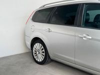 Usado Ford Focus Titanium 90 HP (66 kW) 2008 Cinza prata Carrinha