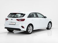 Usado Kia Ceed Urban 120 HP (88 kW) 2021 Branco Citadino