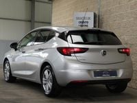 Usado Opel Astra GS Line 130 HP (95 kW) 2020 Cinzento claro met. Sedan