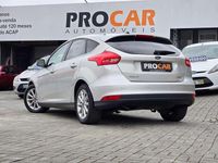 Usado Ford Focus Titanium 125 HP (91 kW) 2018 Cinzento