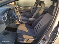 Usado Ford Focus 90 HP (66 kW) 2010 Cinzento