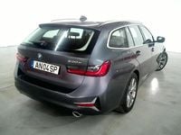 Usado BMW 330e Luxury Line 292 HP (214 kW) 2022 Cinza Carrinha