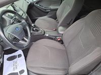 Usado Ford Focus 120 HP (88 kW) 2016 Sedan