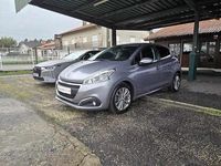 Usado Peugeot 208 102 HP (75 kW) 2019 Cinzento Citadino