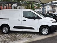 Usado Citroën Berlingo Shine 102 HP (75 kW) 2021 Branco Monovolume