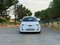 Usado Fiat 500e Action 86 kW (118 HP) 2021 Branco Citadino