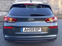 Usado Hyundai i30 Style 120 HP (88 kW) 2021 Cinza antracite Carrinha