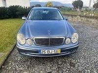 Usado Mercedes E220 150 HP (110 kW) 2003 Azul Sedan
